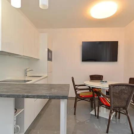 Djordjo 2295 Apartamento *
