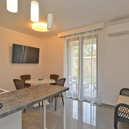 Apartment Djordjo 2295
