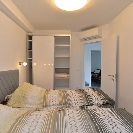 Djordjo 2295 *